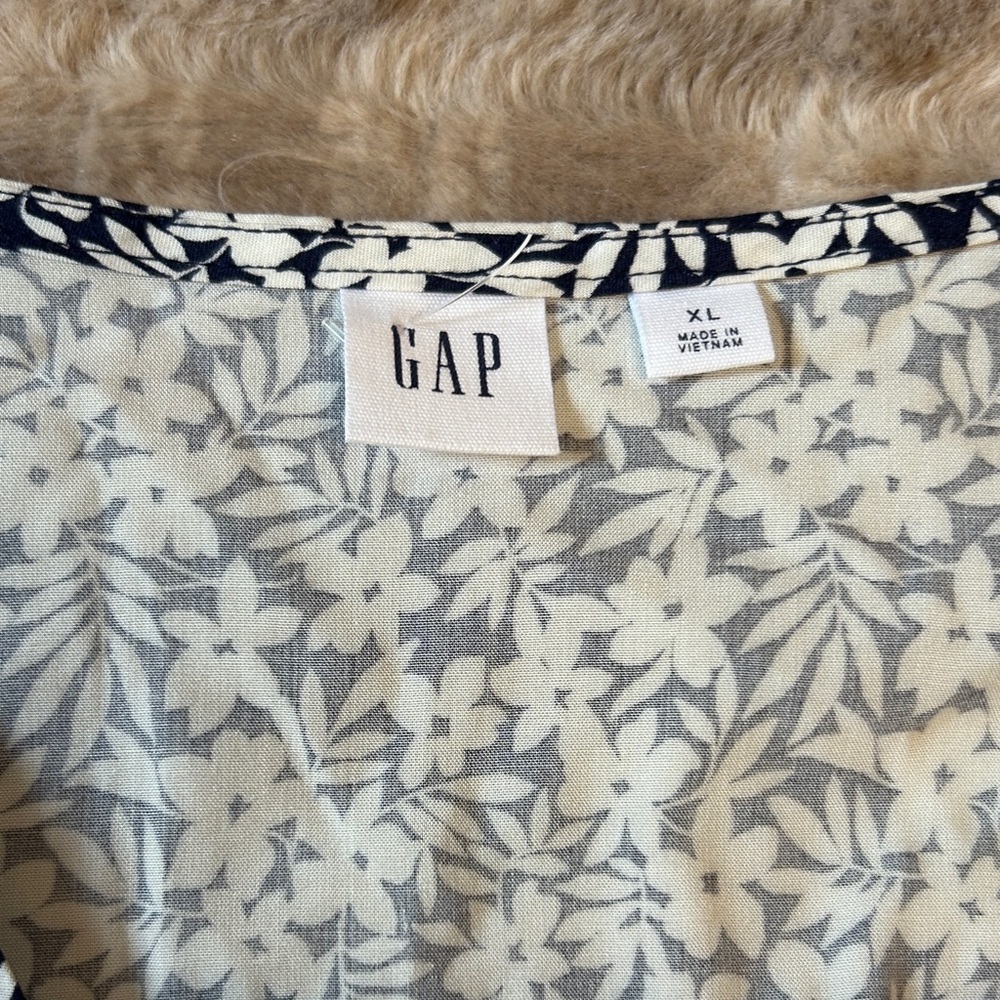GAP Navy and White Floral Dress - Picture 2 of 7